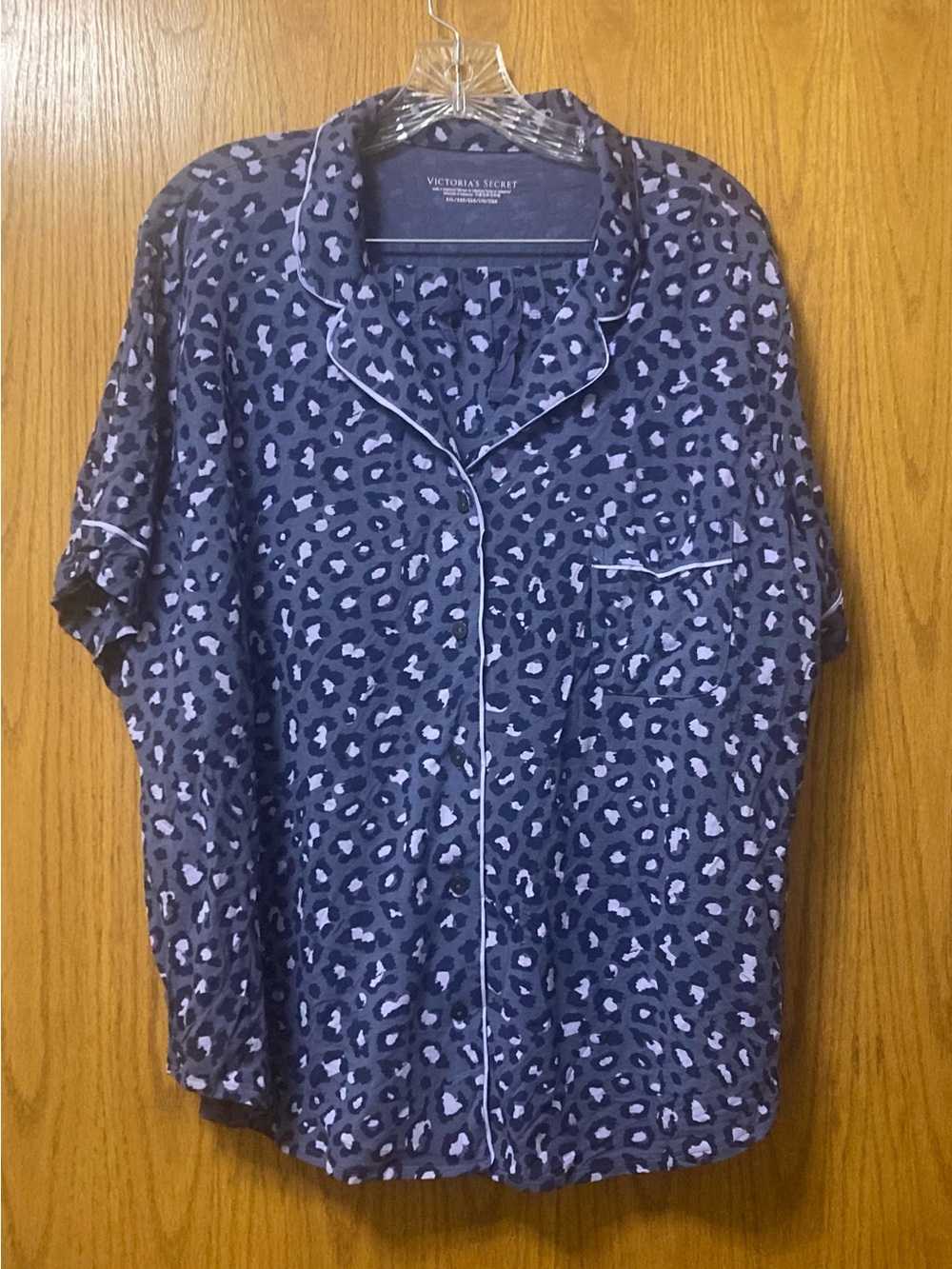 Victoria’s Secret Lavender & Gray Leopard Pajama Set Shirt & Shorts.  NWOT XL.